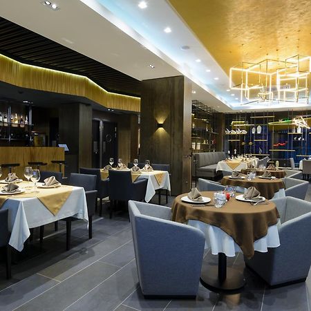 Hotel Senator Karagandy Екстериор снимка